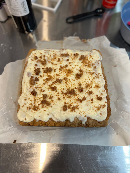 Cinnamon Roll Bar Cookie